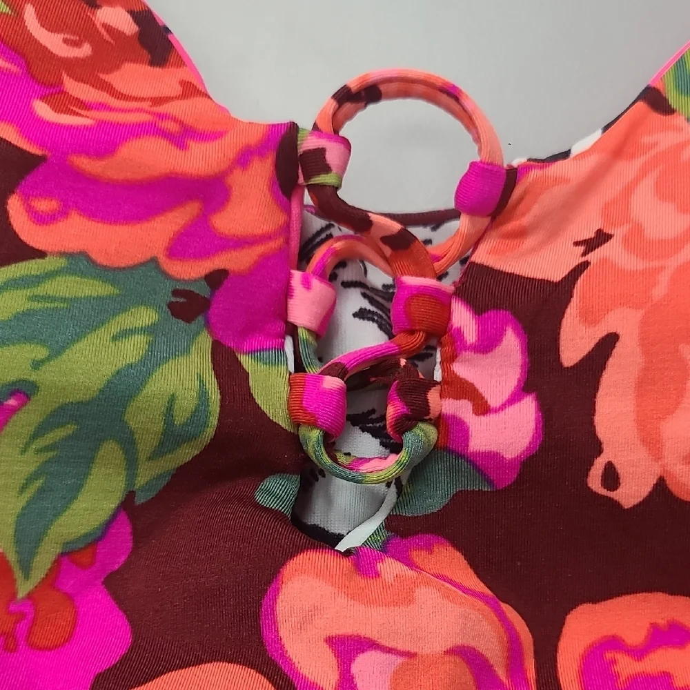 Maaji Reversible Pink Floral Bikini Top Size M